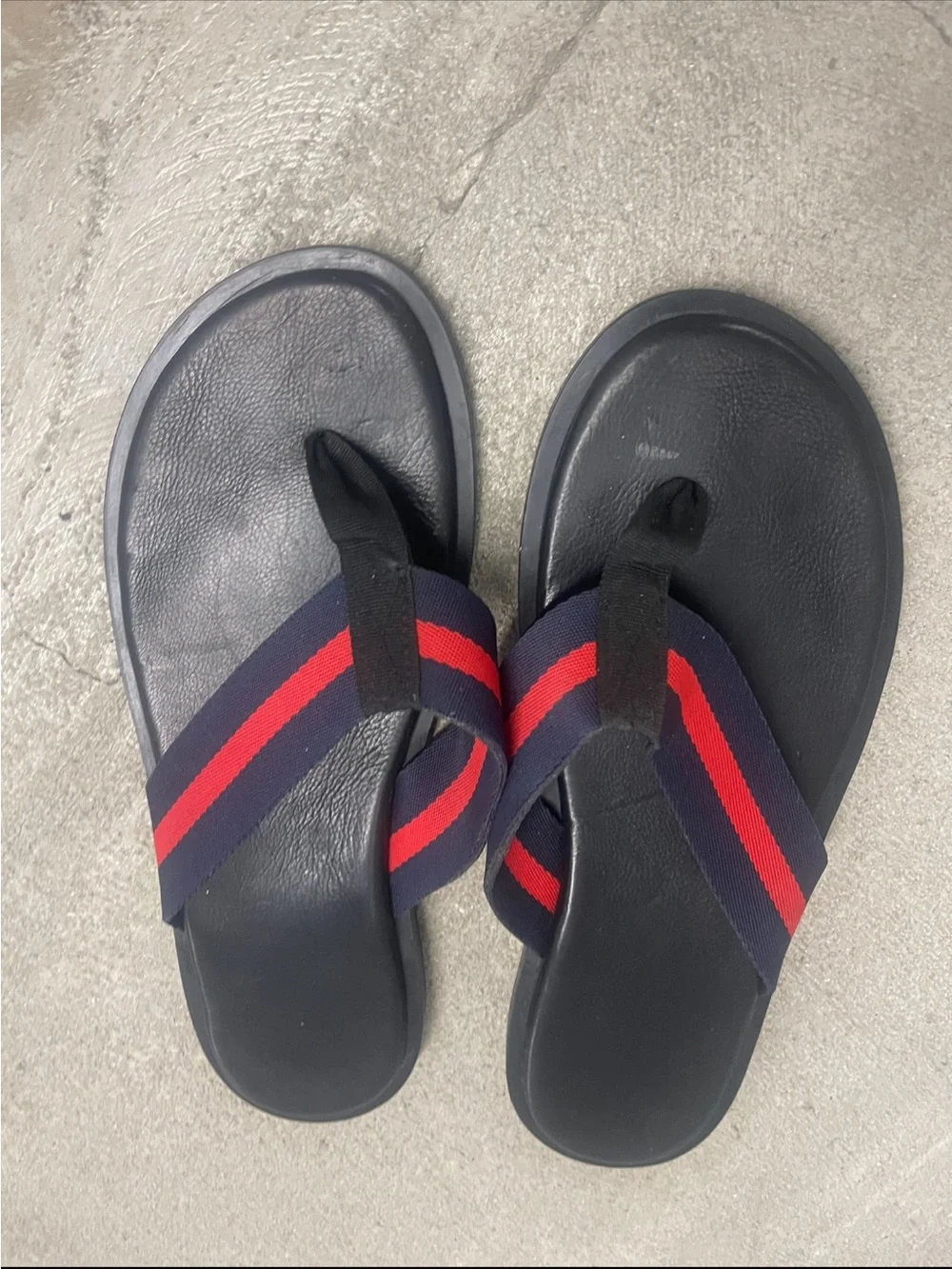 Navy Flip Flop Sandals with Red Stripe Sz 11